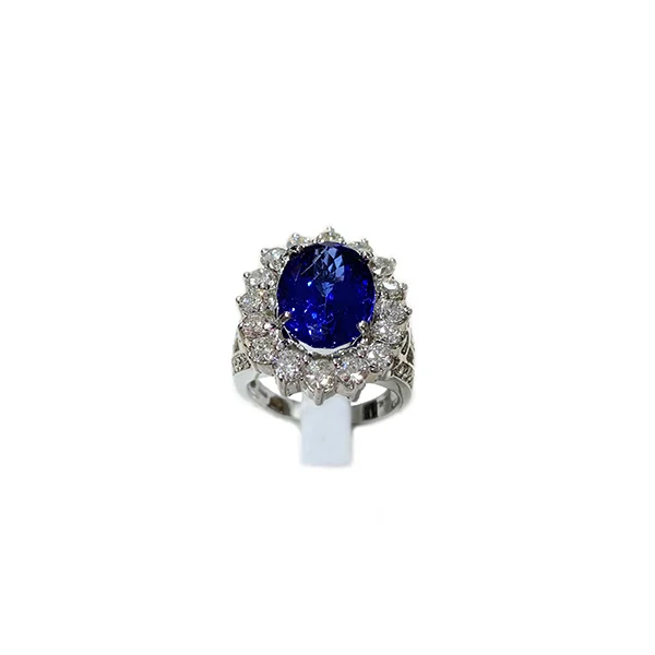 Women’s gold rings-18k White Gold Tanzanite Ring