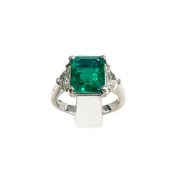 Women’s luxury statement rings-14k White Gold Emerald Ring