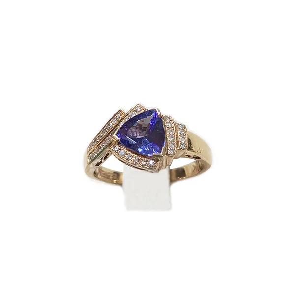 Women’s rose gold rings-14k Rose Gold Tanzanite Ring