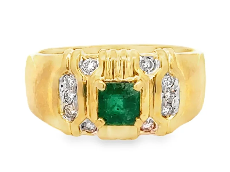 Women’s heart diamond rings-Green Square Emerald and Diamond Band Ring 18k Yellow Gold