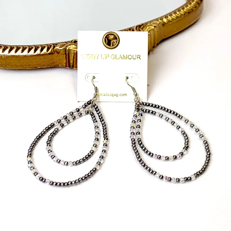 Women’s chandelier earrings-Layered Faux Navajo Pearl Beaded Teardrop Earrings with Clear Glass Spacers in Silver Tone