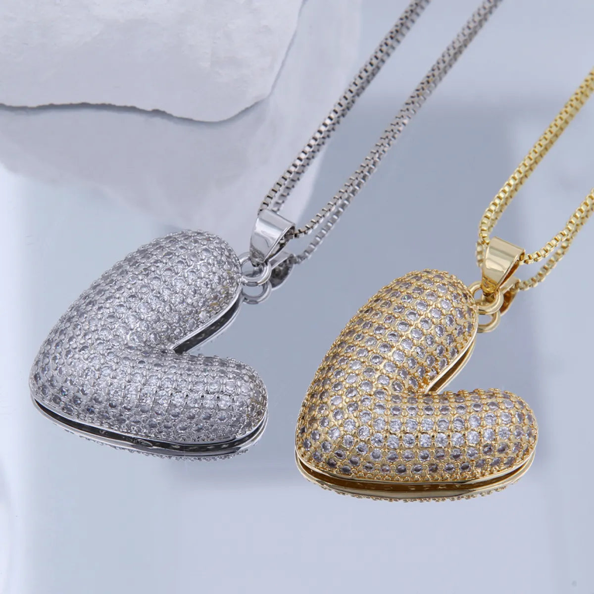 Women’s diamond choker necklaces-Copper 18K Gold Plated Plating Hollow Out Inlay Heart Shape Zircon Pendant Necklace