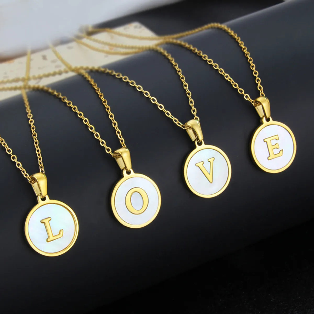 Women’s gold necklaces-Simple Style Round Letter Titanium Steel Plating Necklace