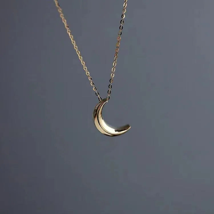 Women’s modern necklaces-Casual Simple Style Moon Sterling Silver Plating Gold Plated Pendant Necklace