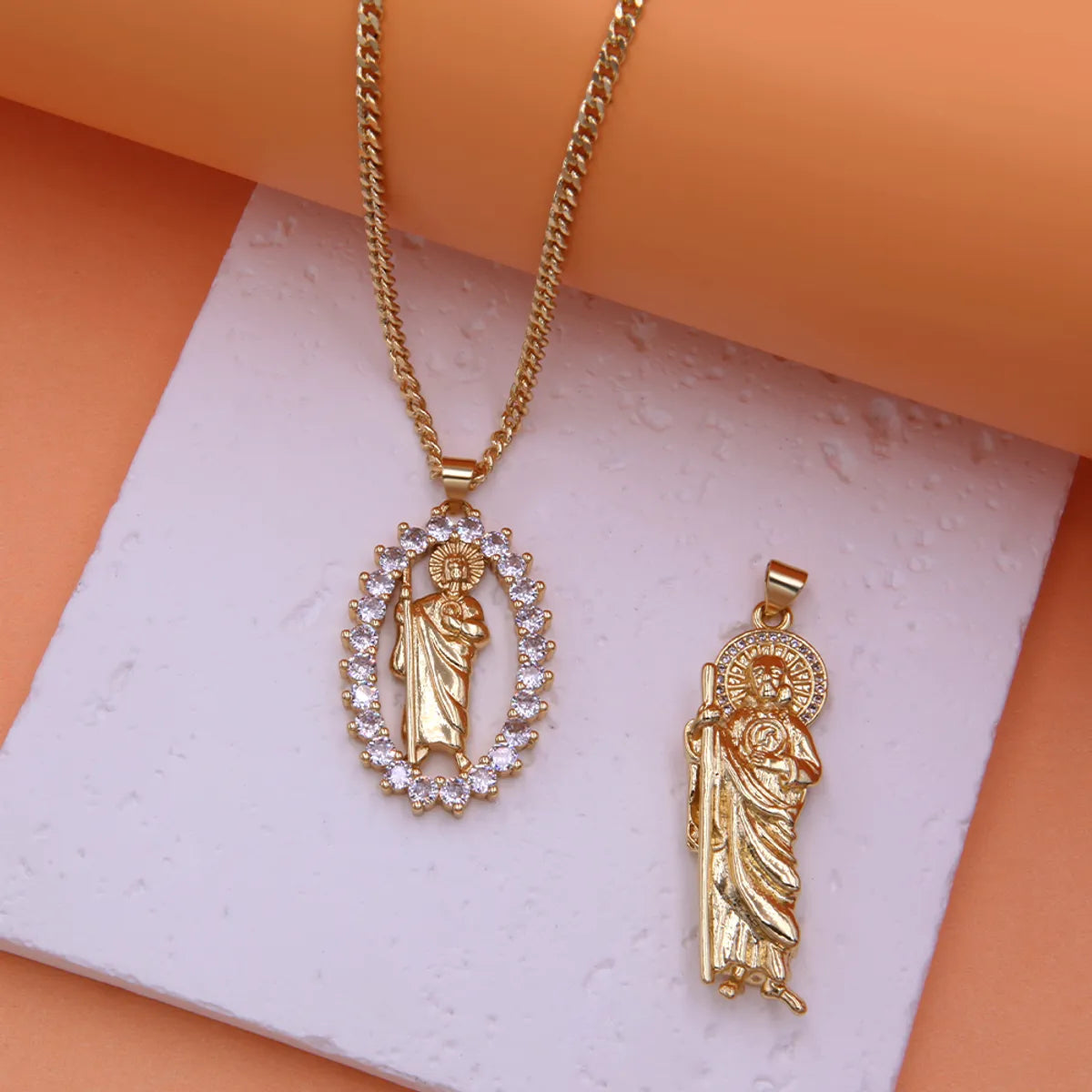 Women’s butterfly necklaces-Vintage Style Classic Style Portrait St Jude Copper 18k Gold Plated Zircon Pendant Necklace In Bulk