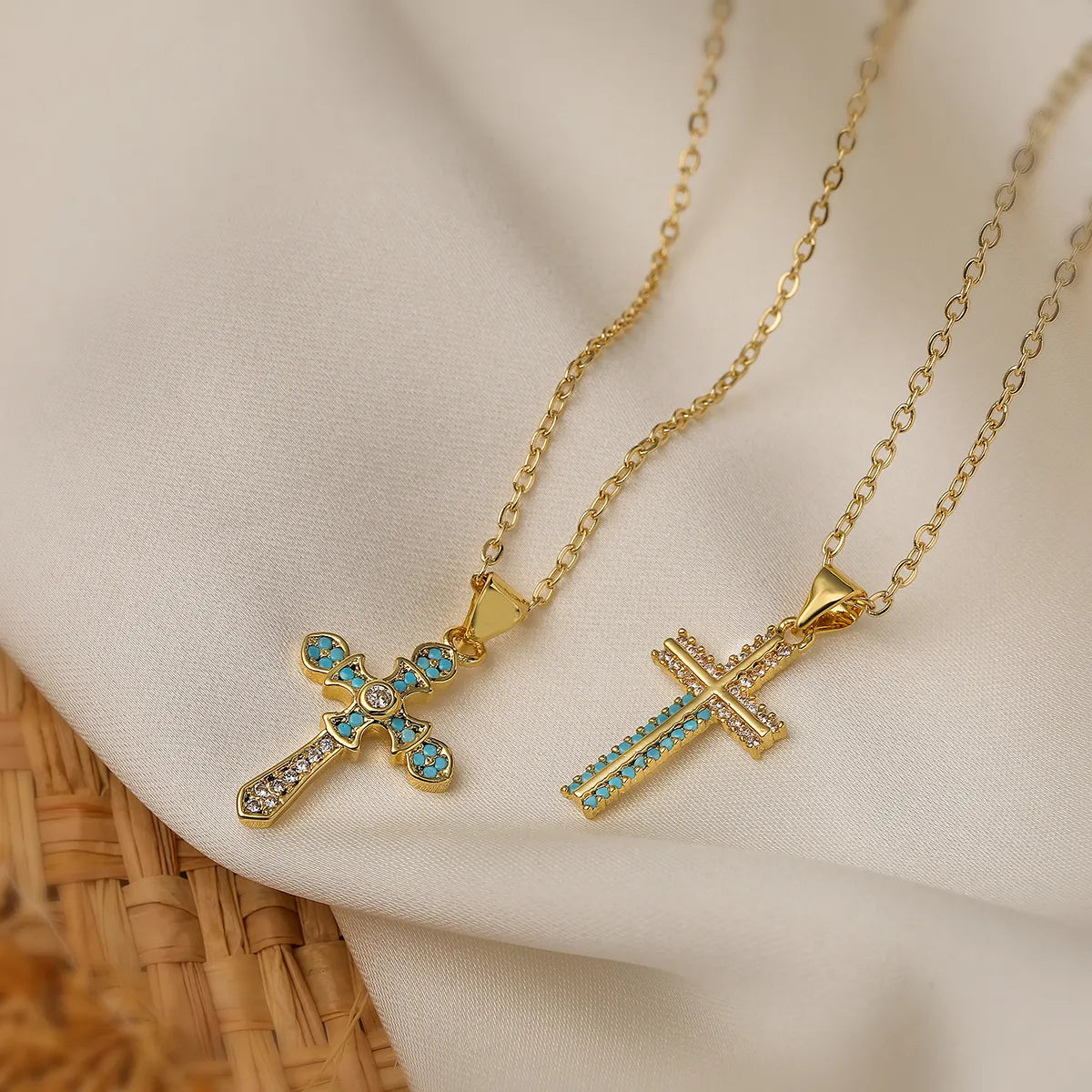 Women’s double-layer necklaces-Basic Classic Style Cross Copper 18k Gold Plated Zircon Pendant Necklace In Bulk