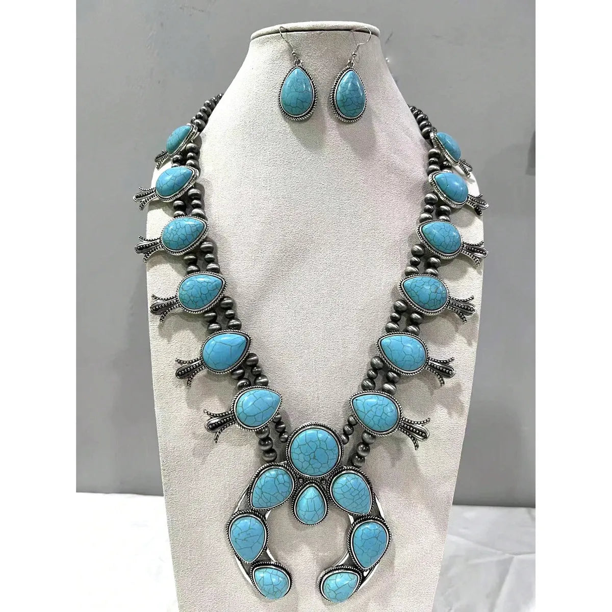 Women’s cubic zirconia pendant necklaces-Classical Classic Style Color Block Alloy Stone Inlay Turquoise Women's Necklace