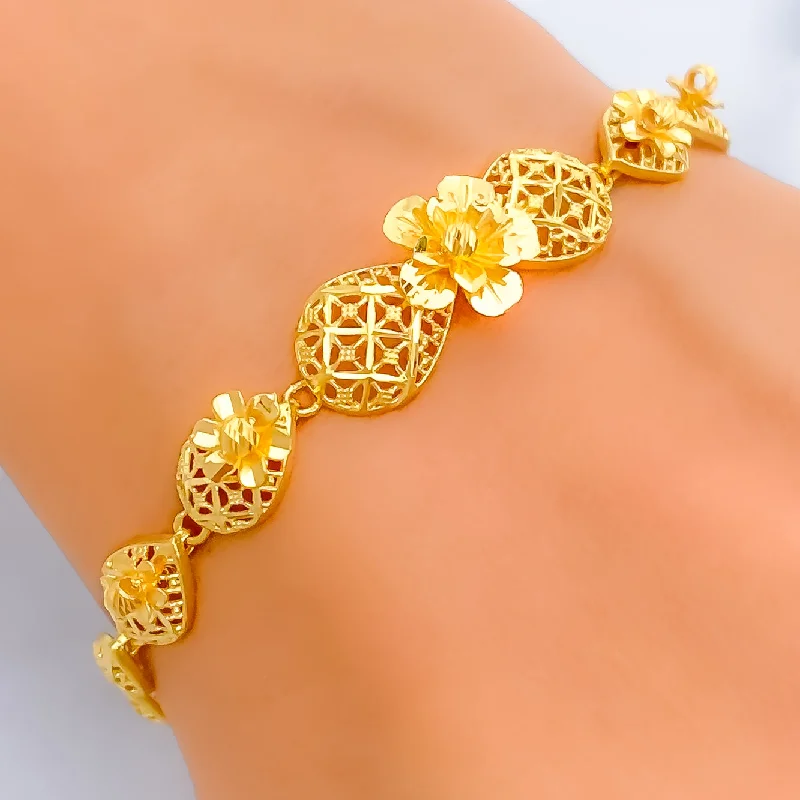 Women’s gold bracelets-Beautiful Flower 22K Gold Bracelet