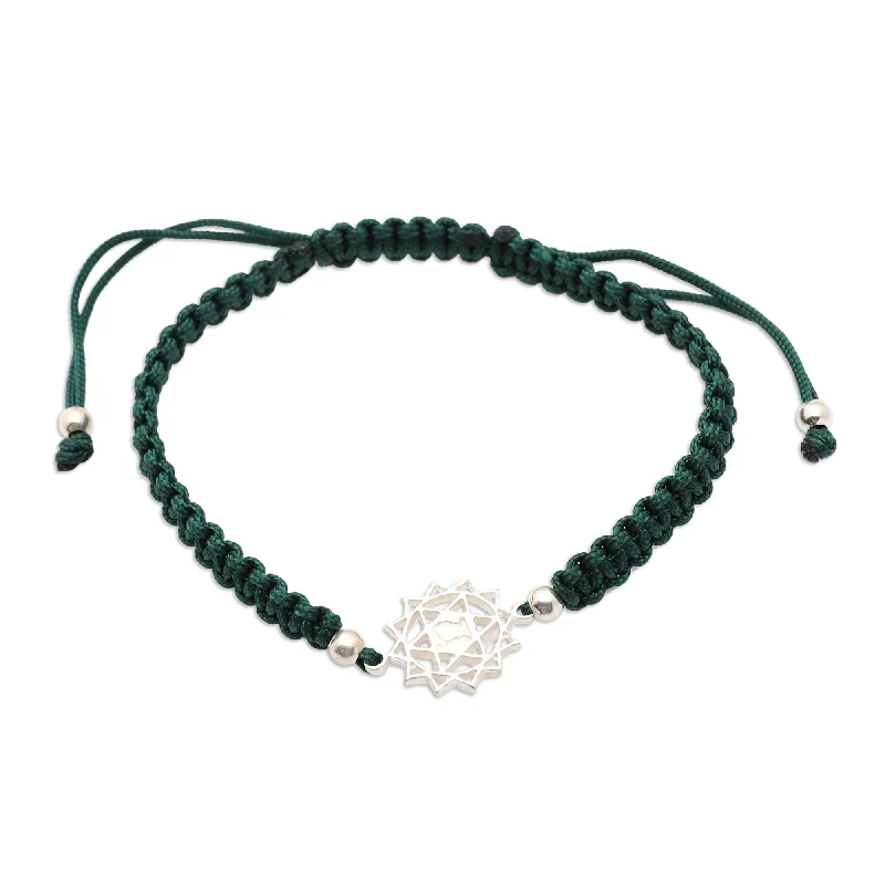 Women’s chic bracelets-Novica Handmade Dark Green Anahata Sterling Silver Macrame Pendant Bracelet