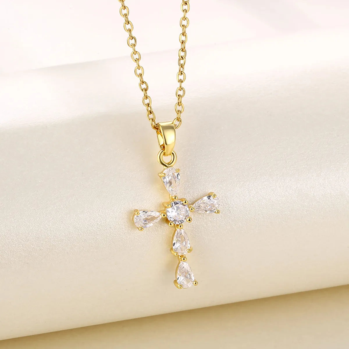 Women’s classic gold necklaces-Modern Style Cross Stainless Steel Titanium Steel Plating Inlay Zircon 18k Gold Plated Gold Plated Pendant Necklace