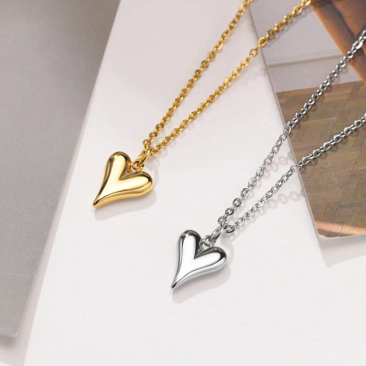 Women’s layered gold necklaces-Simple Style Heart Shape Stainless Steel Titanium Steel Plating Pendant Necklace 1 Piece