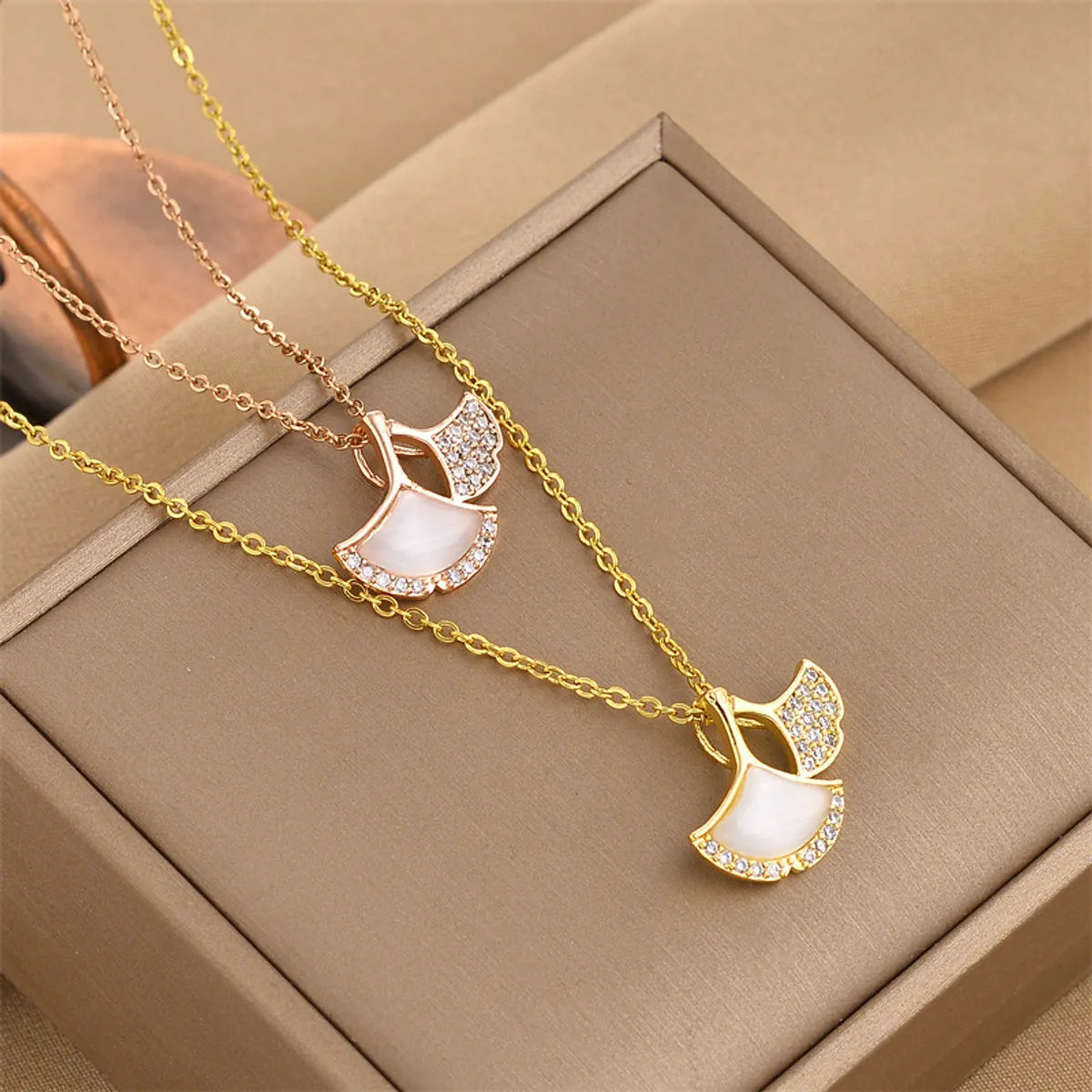 Women’s handmade necklaces-Titanium Steel Copper Inlay Ginkgo Leaf Zircon Pendant Necklace