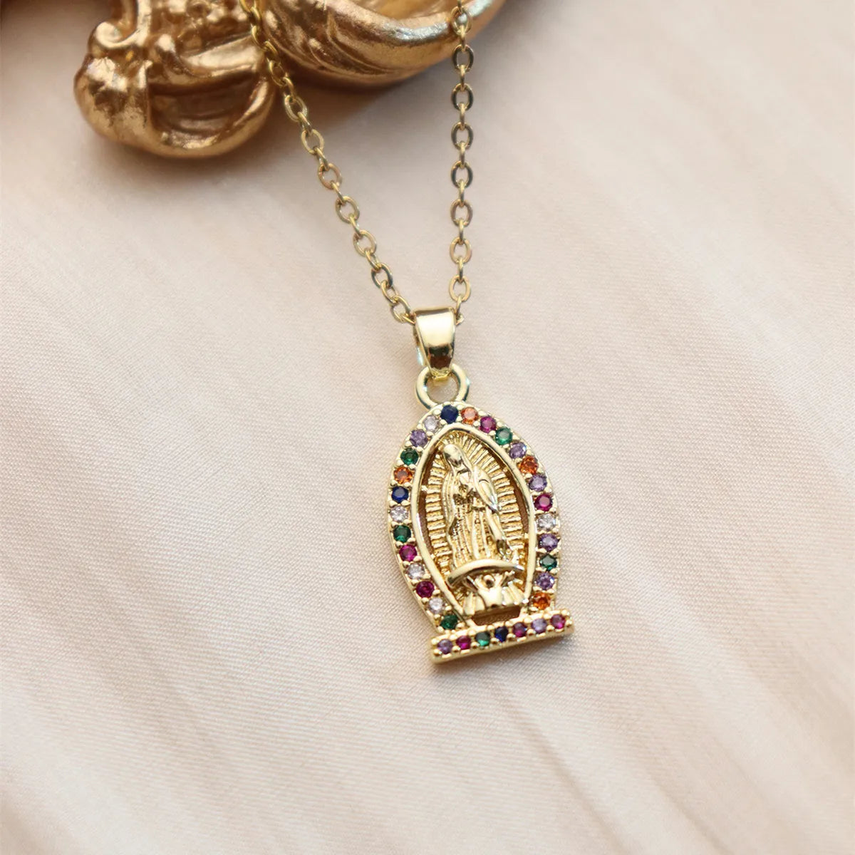 Women’s diamond necklaces-Wholesale IG Style Human Madonna Of The Yarnwinder 304 Stainless Steel Copper Inlay 18K Gold Plated Zircon Pendant Necklace