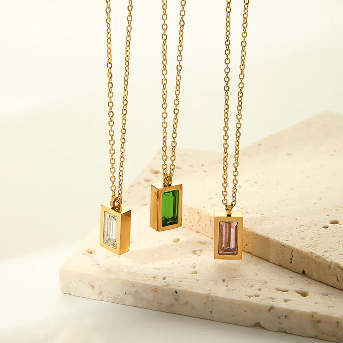 Women’s modern necklaces-Simple Style Square Stainless Steel 18k Gold Plated Zircon Pendant Necklace In Bulk