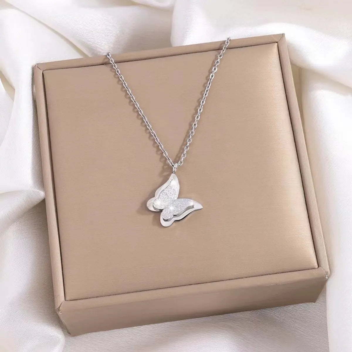 Women’s gemstone pendant necklaces-304 Stainless Steel Simple Style Classic Style Butterfly Pendant Necklace