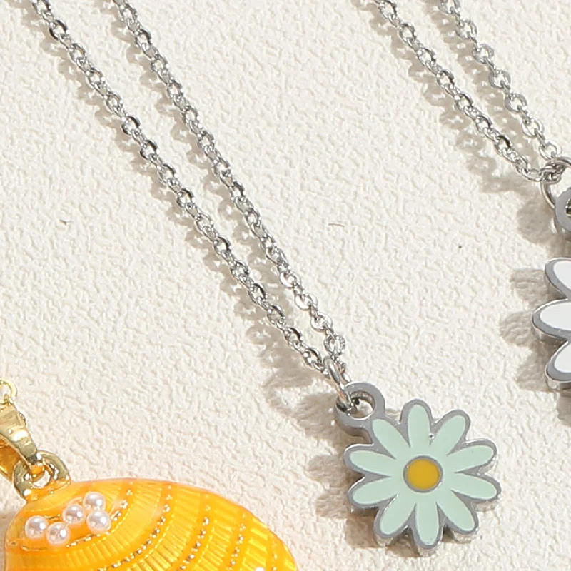 Daisy Necklace